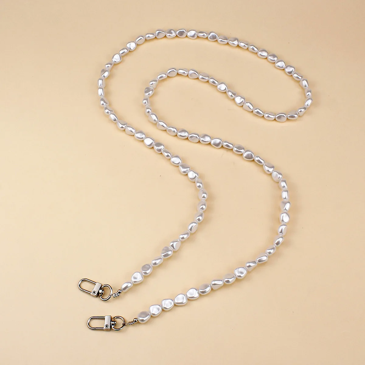 Mobile Phone Lanyard Luxury Pe - Pearl Trim Chain のレビューと価格