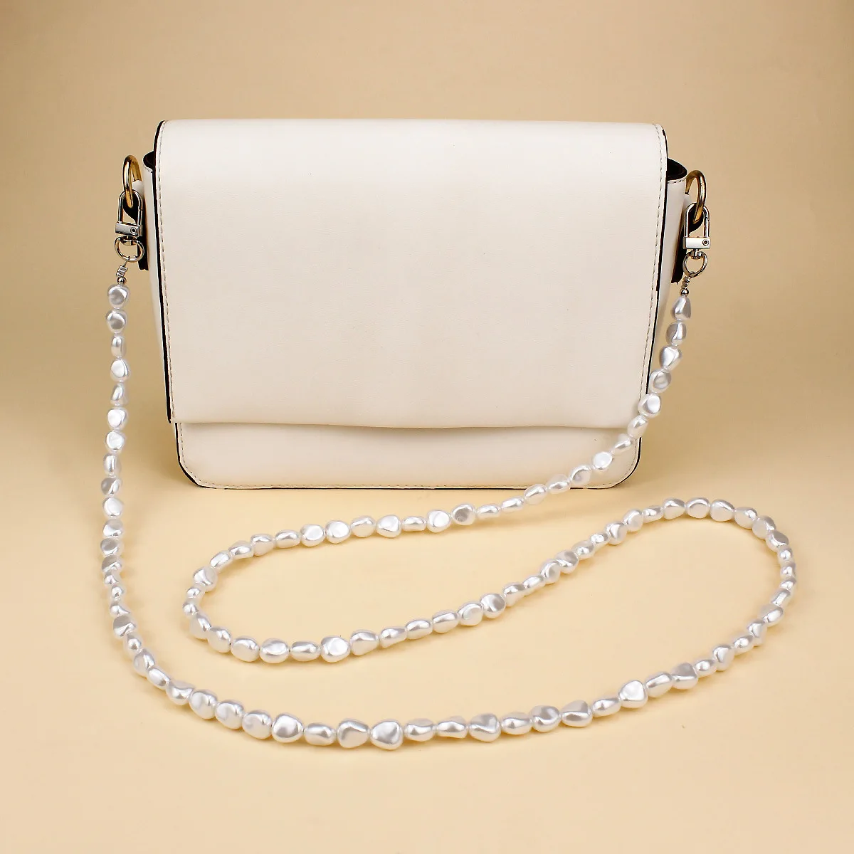 Mobile Phone Lanyard Luxury Pe - Pearl Trim Chain のレビューと価格
