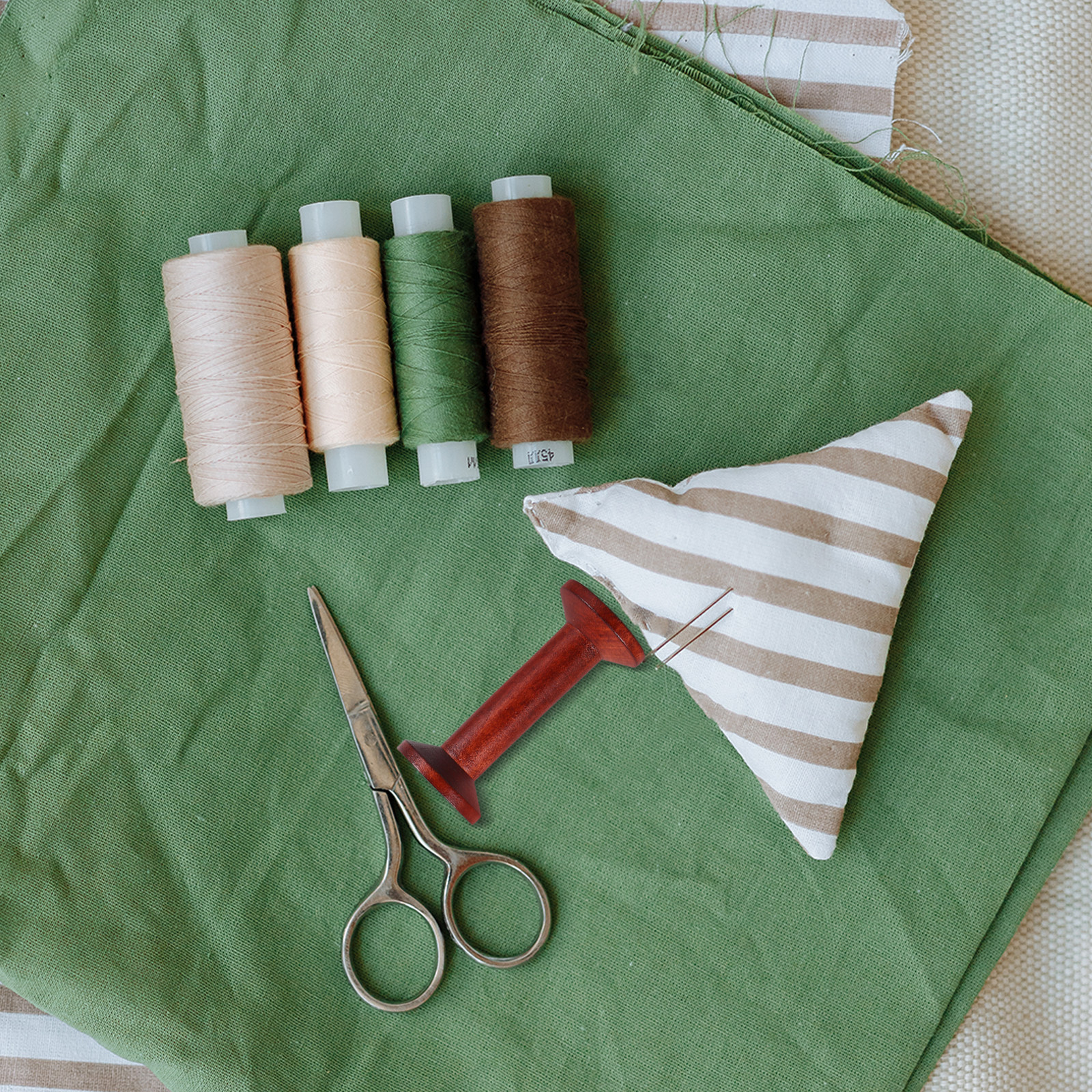 6Pcs Wooden Empty Spools for C - Embroidery Craft のレビューと価格