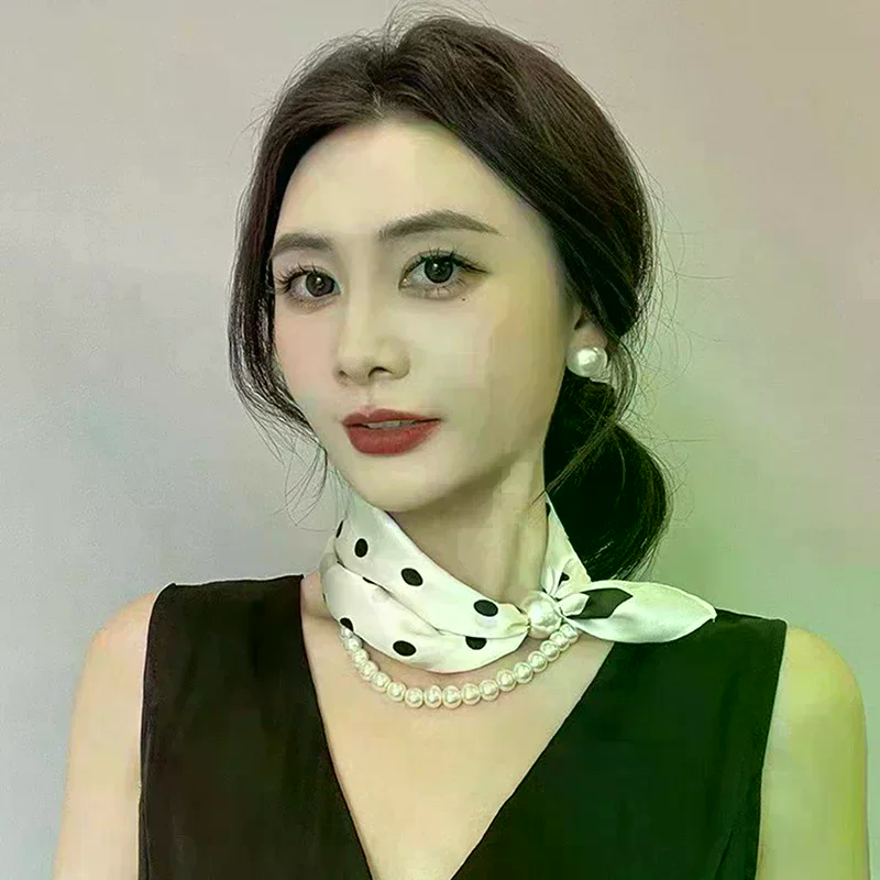 Magnetic Narrow Elegant Satins - Pearl Trim Chain のレビューと価格