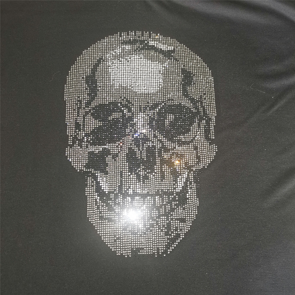 Skull Patch,Iron On Transfers  - Hotfix Rhinestone Sheet のレビューと価格